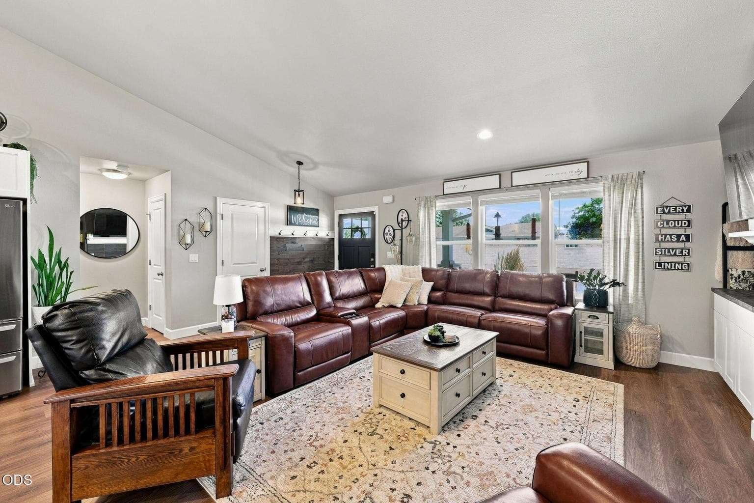 Photo of 1943 5th Street 5 of 31