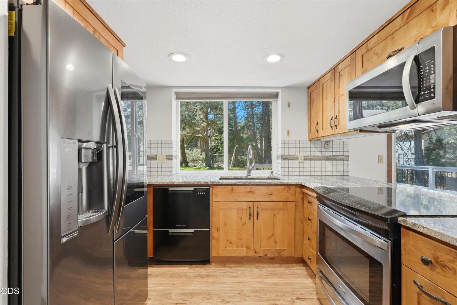 Photo of 19684 Nugget Avenue 4 of 43