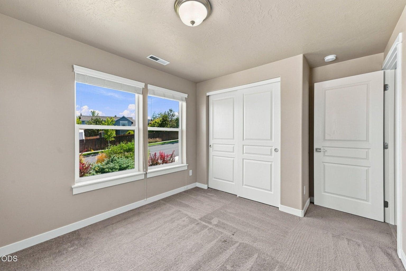 Photo of 2555 SW 43rd Place 24 of 48