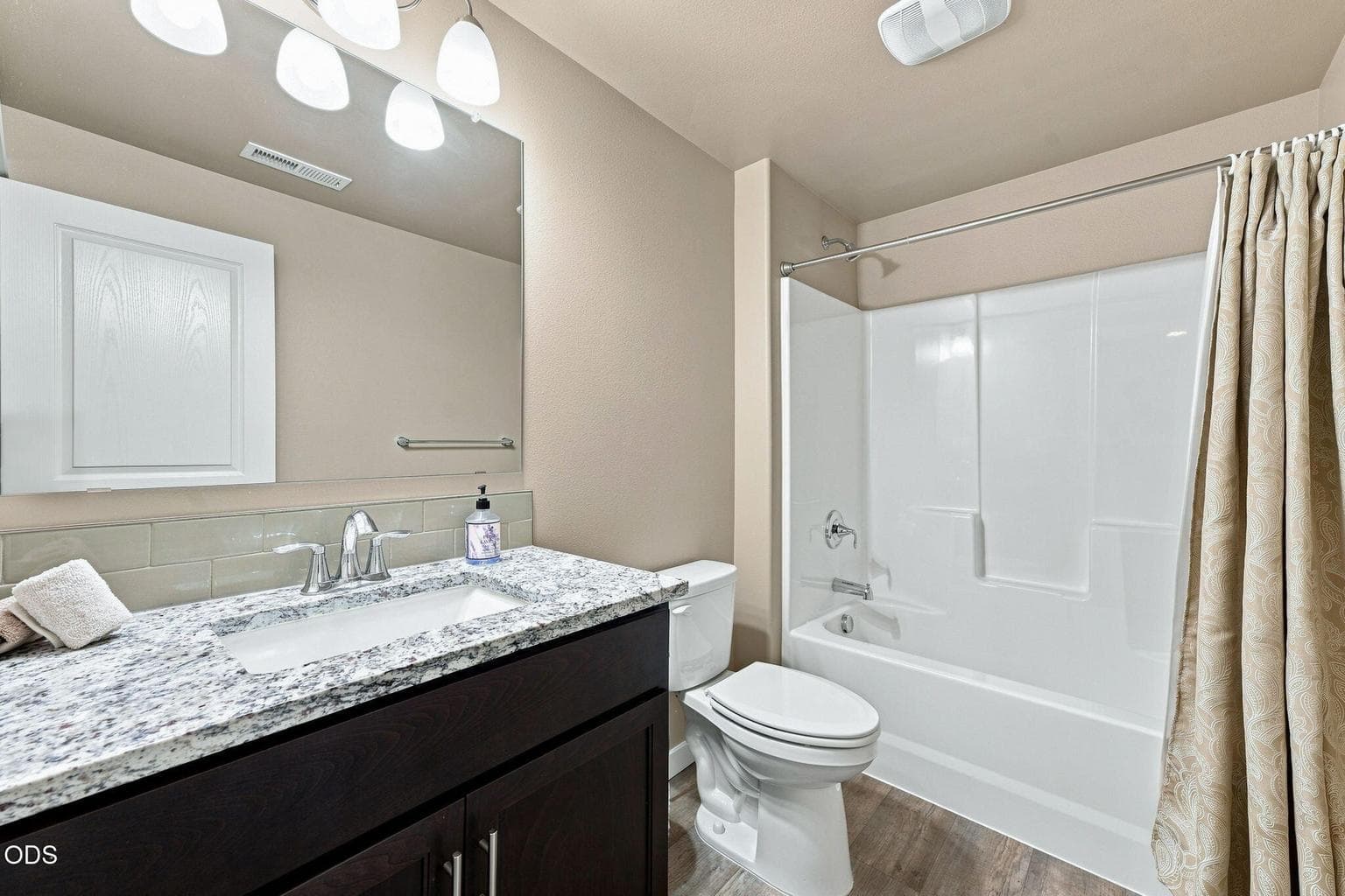 Photo of 2555 SW 43rd Place 25 of 48