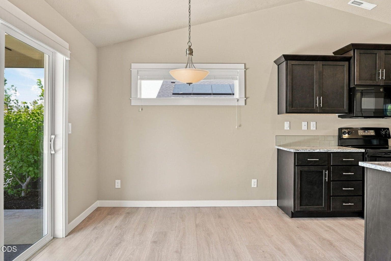 Photo of 2555 SW 43rd Place 8 of 48