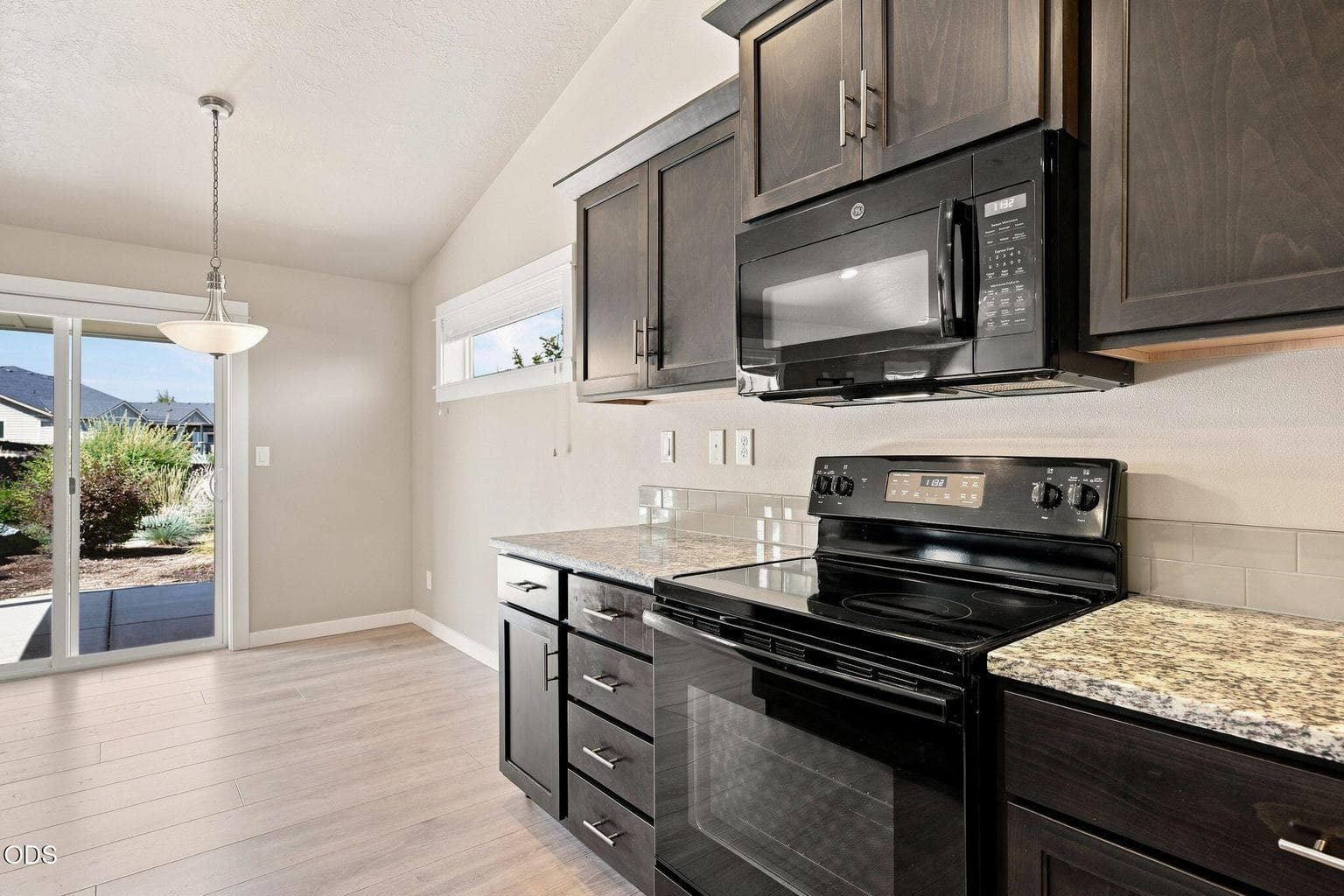 Photo of 2555 SW 43rd Place 7 of 48