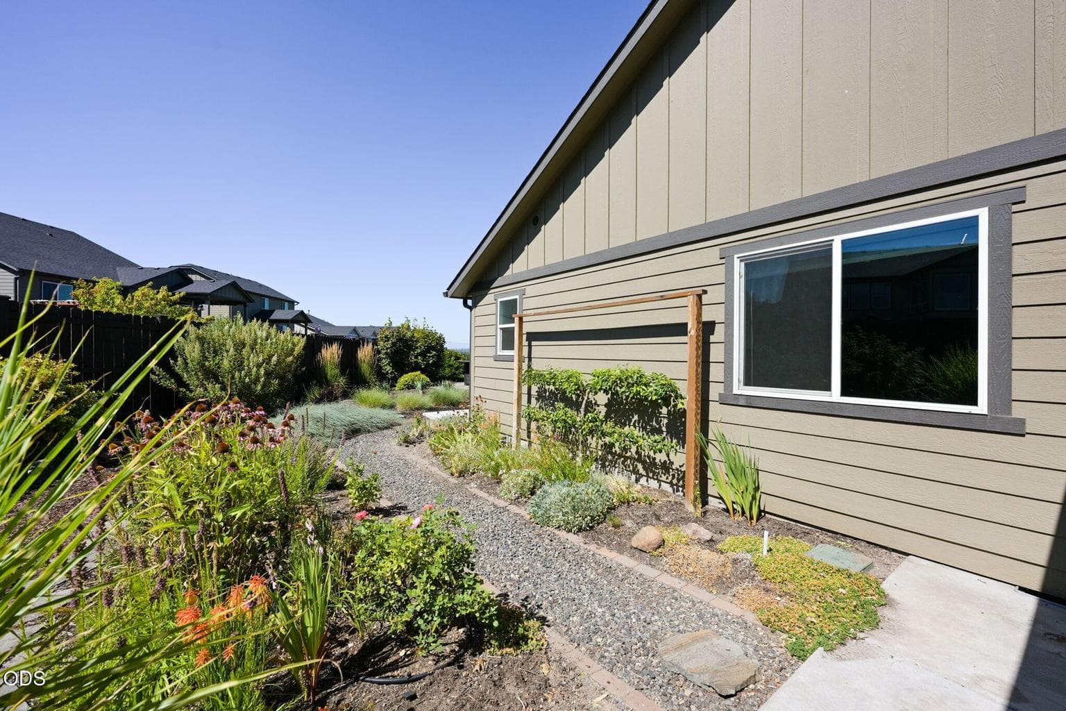 Photo of 2555 SW 43rd Place 38 of 48