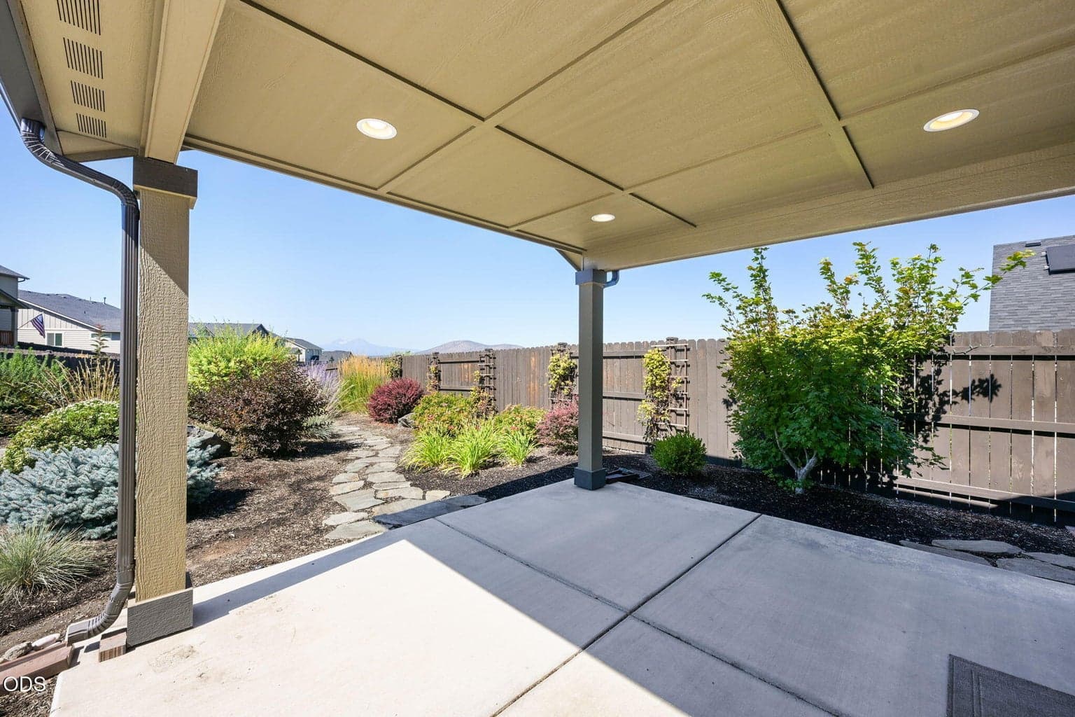 Photo of 2555 SW 43rd Place 35 of 48