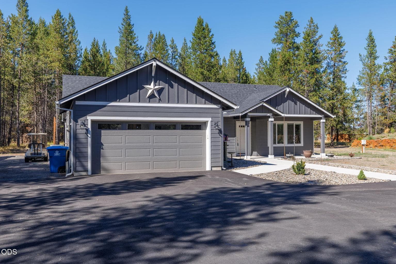 Photo of 17450 MEADOW Way 5 of 48