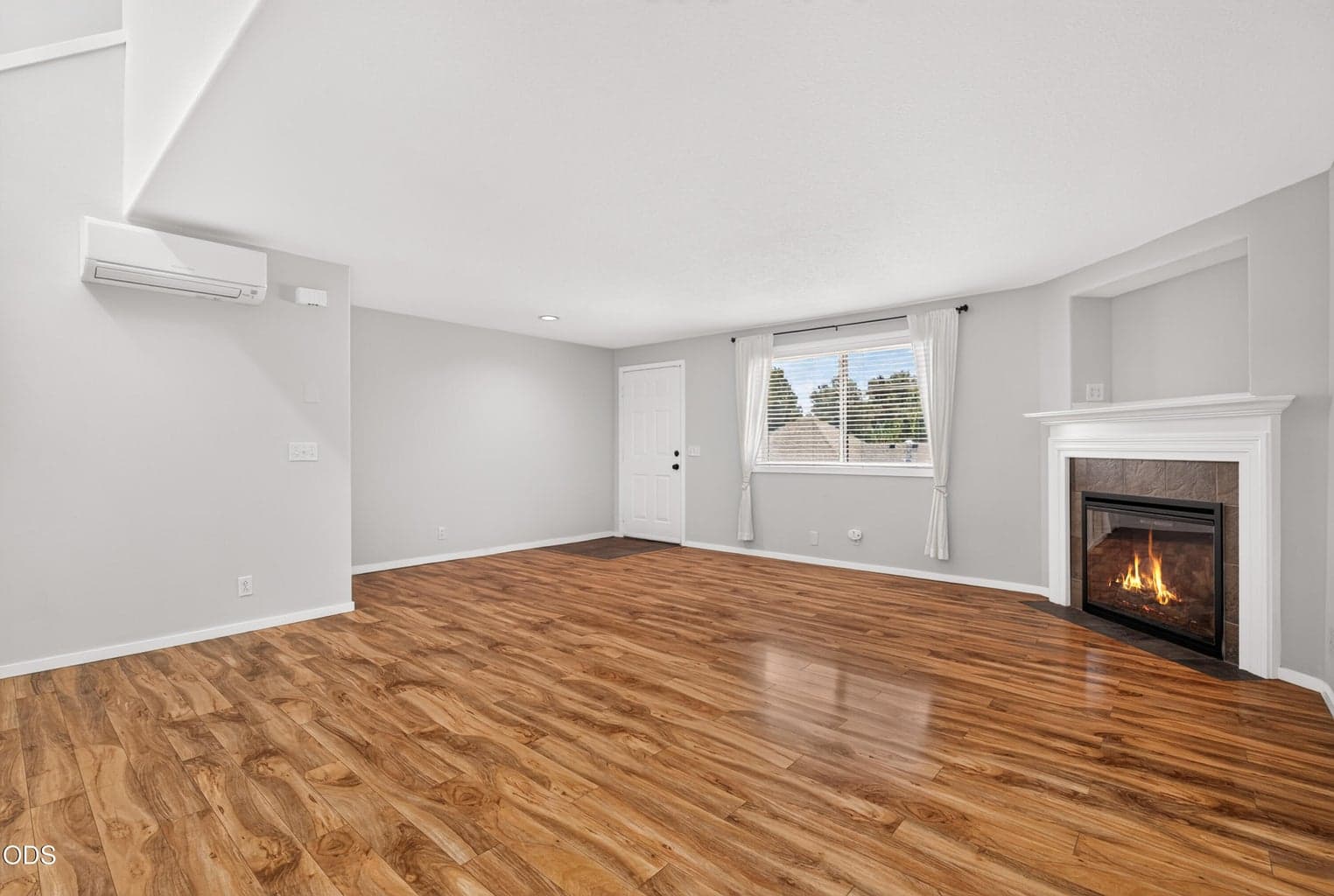 Photo of 1050 Butler Market Road 1 of 15