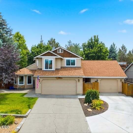 Photo of 3153 Cromwell Court 1 of 24