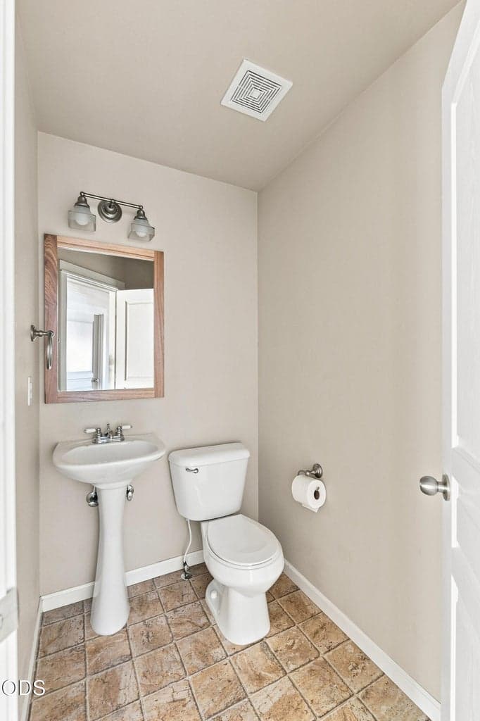 Guest Half Bath