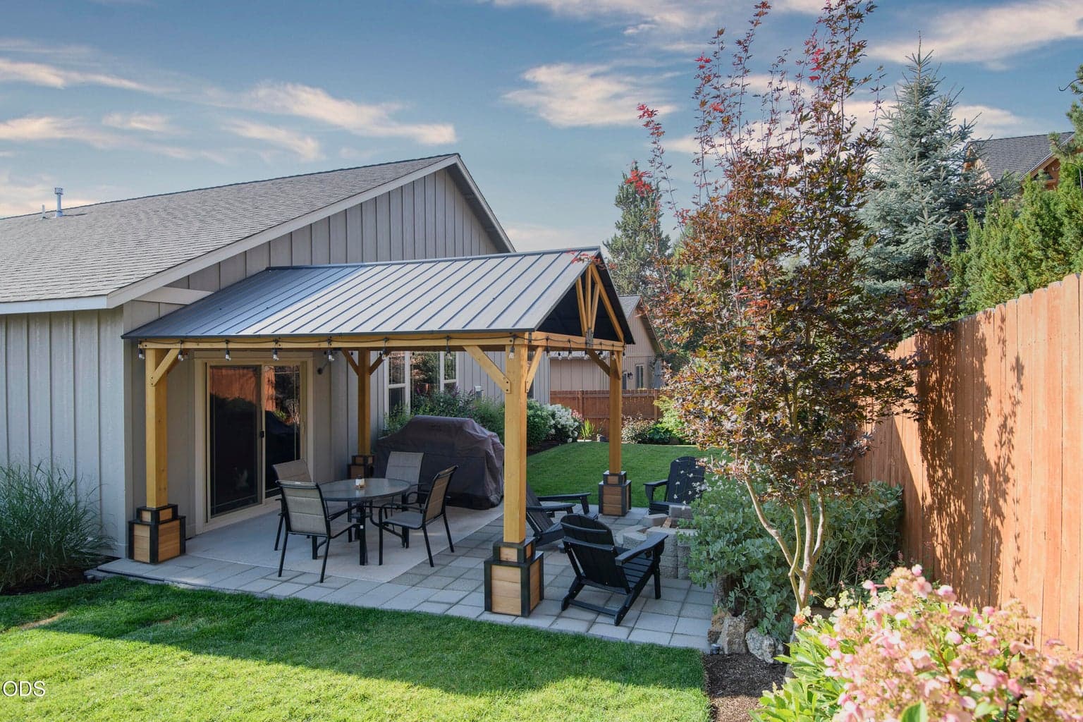 Photo of 2745 SW 32nd Street 30 of 32