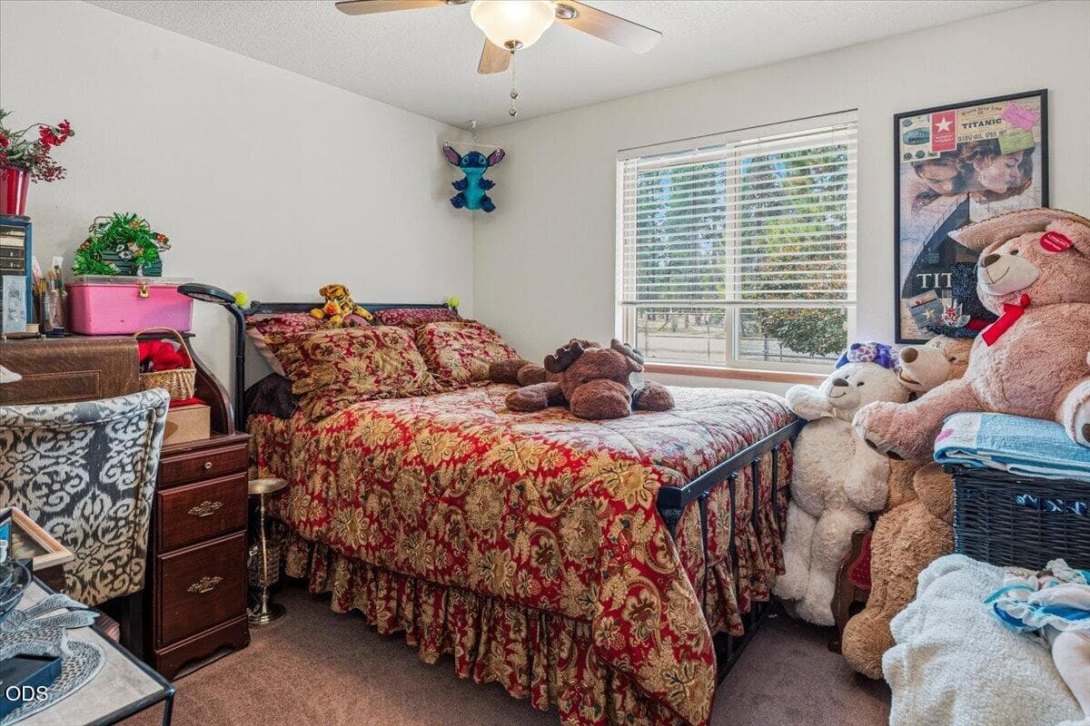 Photo of 54690 Pinewood Avenue 10 of 34