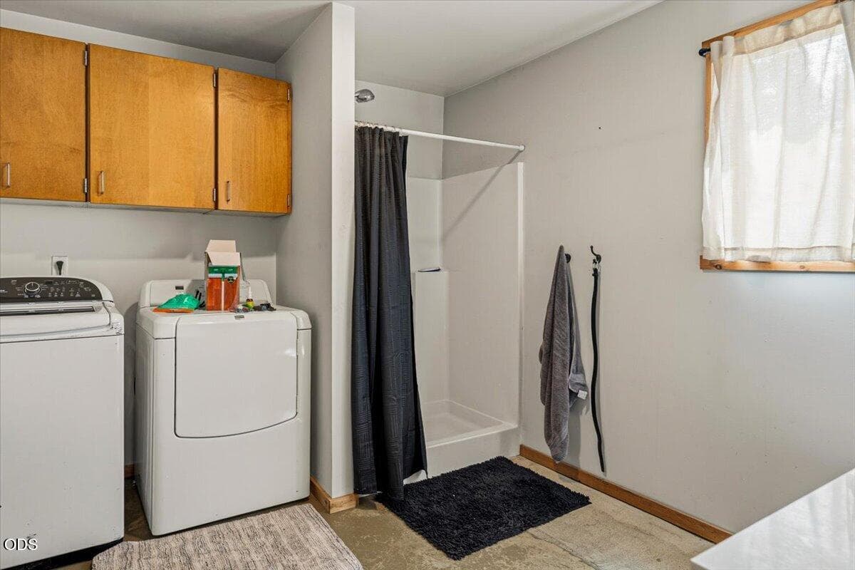 Photo of 54690 Pinewood Avenue 31 of 34
