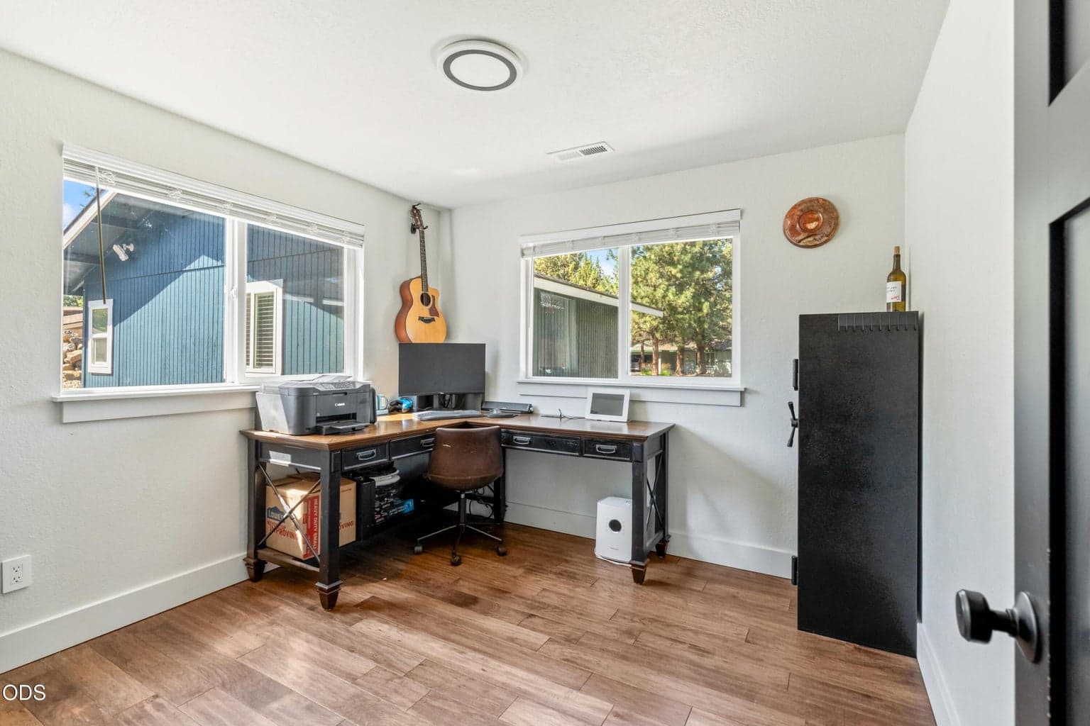 Bedroom/Office 2