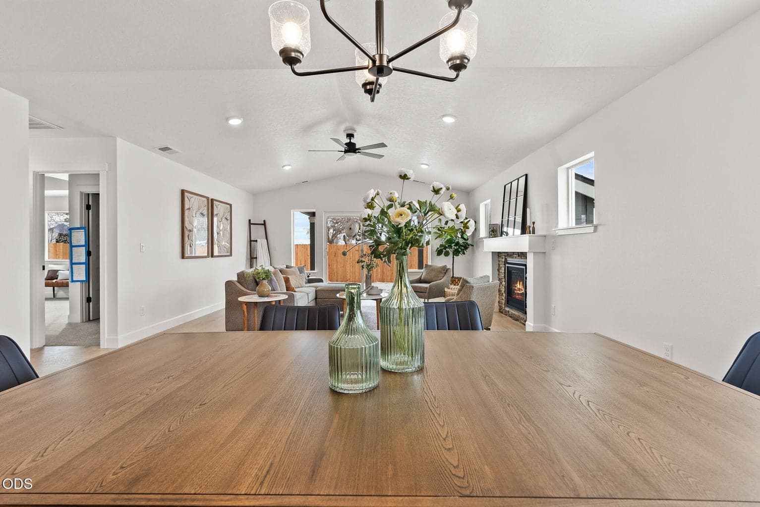 Photo of 465 NW Monte Vista Avenue 15 of 35