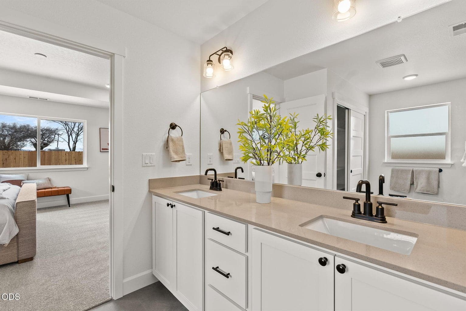 Photo of 465 NW Monte Vista Avenue 26 of 35
