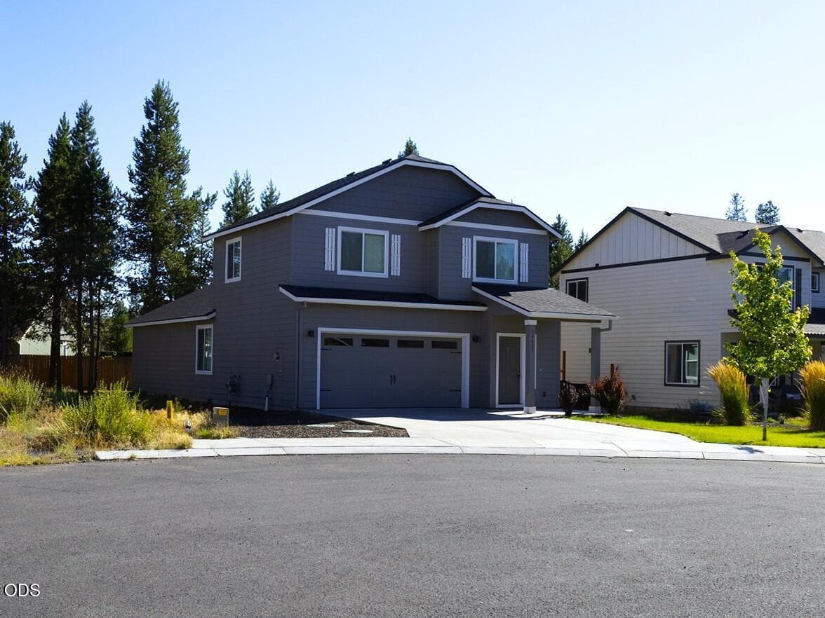 Photo of 16625 Landing Court 2 of 33