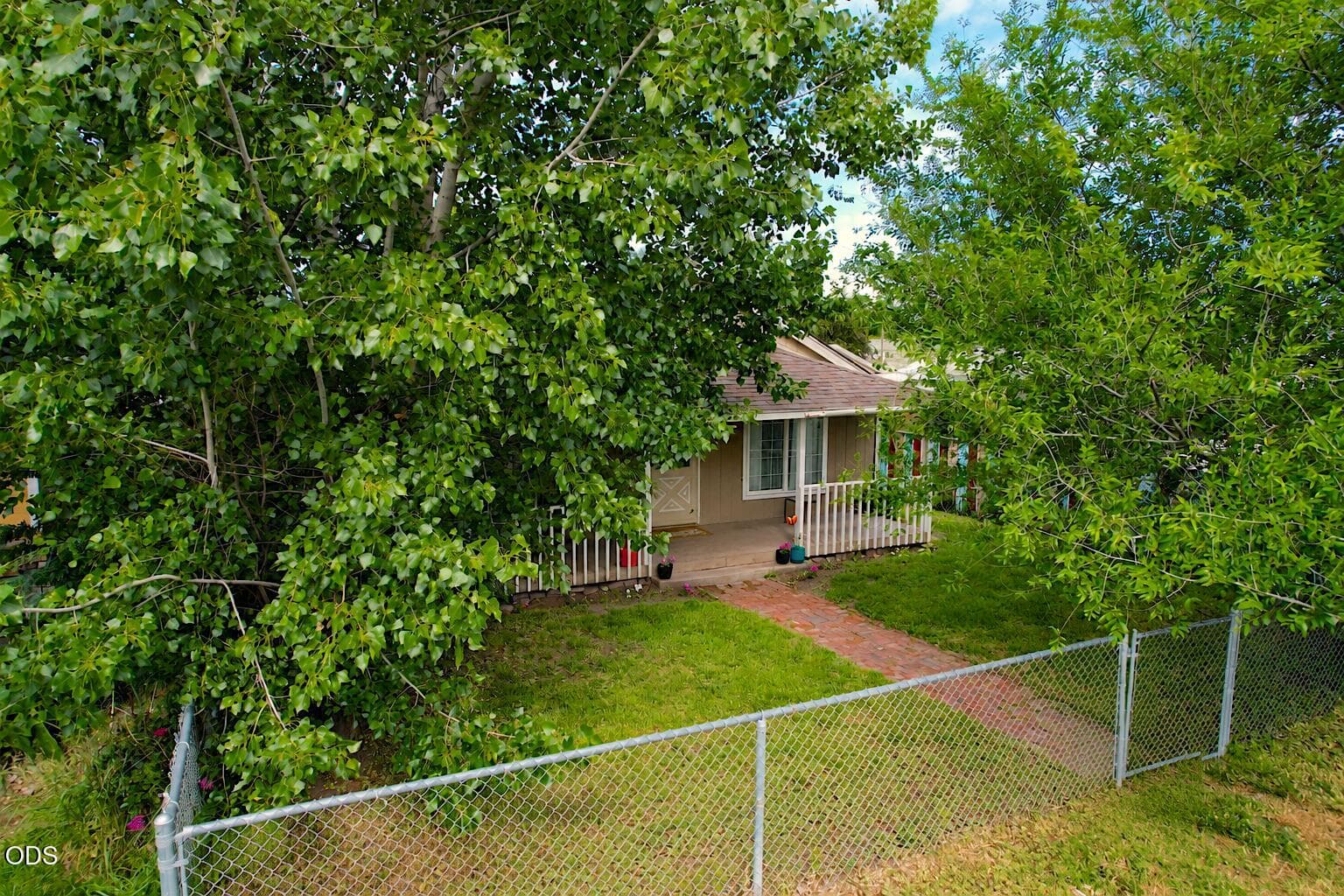 Photo of 859 NW Ewen Street 31 of 31