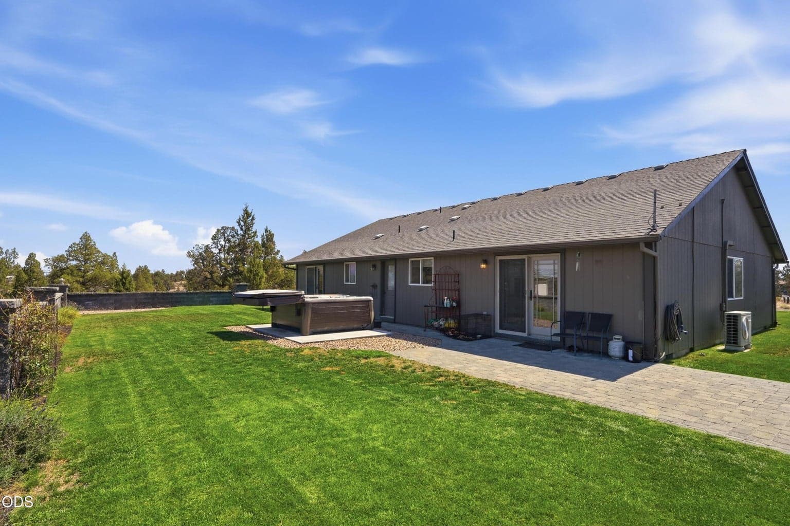 Photo of 4285 NE Butler Avenue 25 of 30