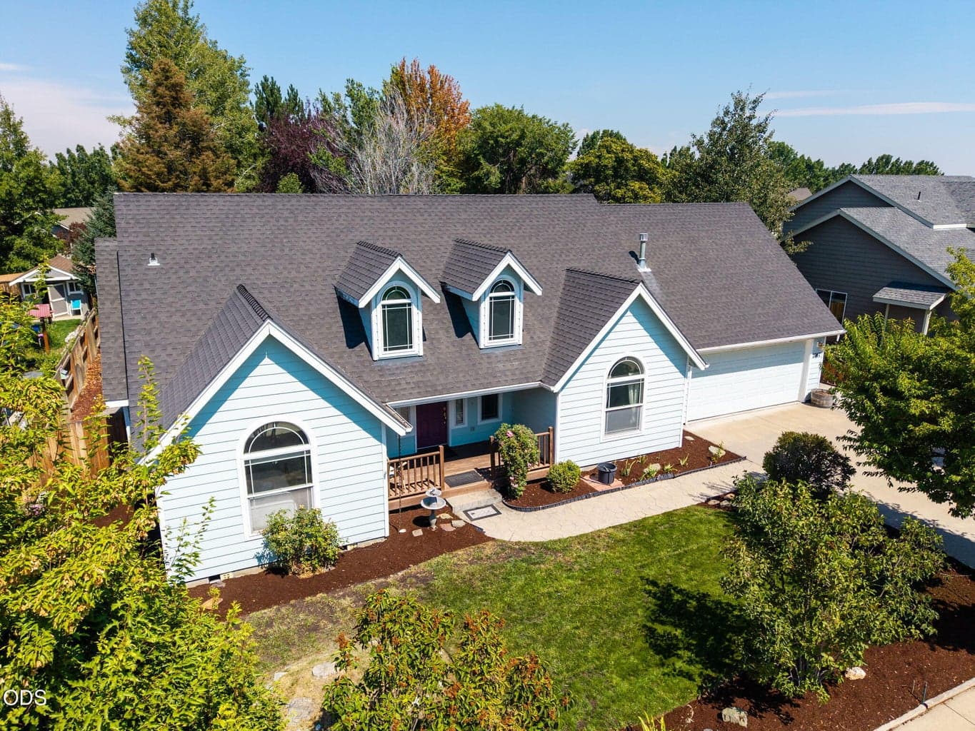 Photo of 2067 Poplar Place 1 of 44