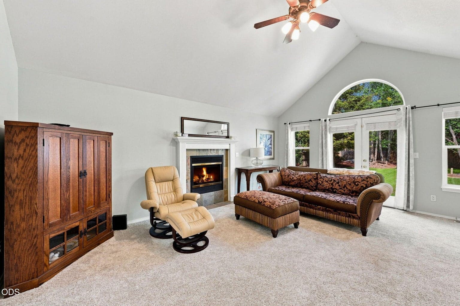 Photo of 2067 Poplar Place 3 of 44