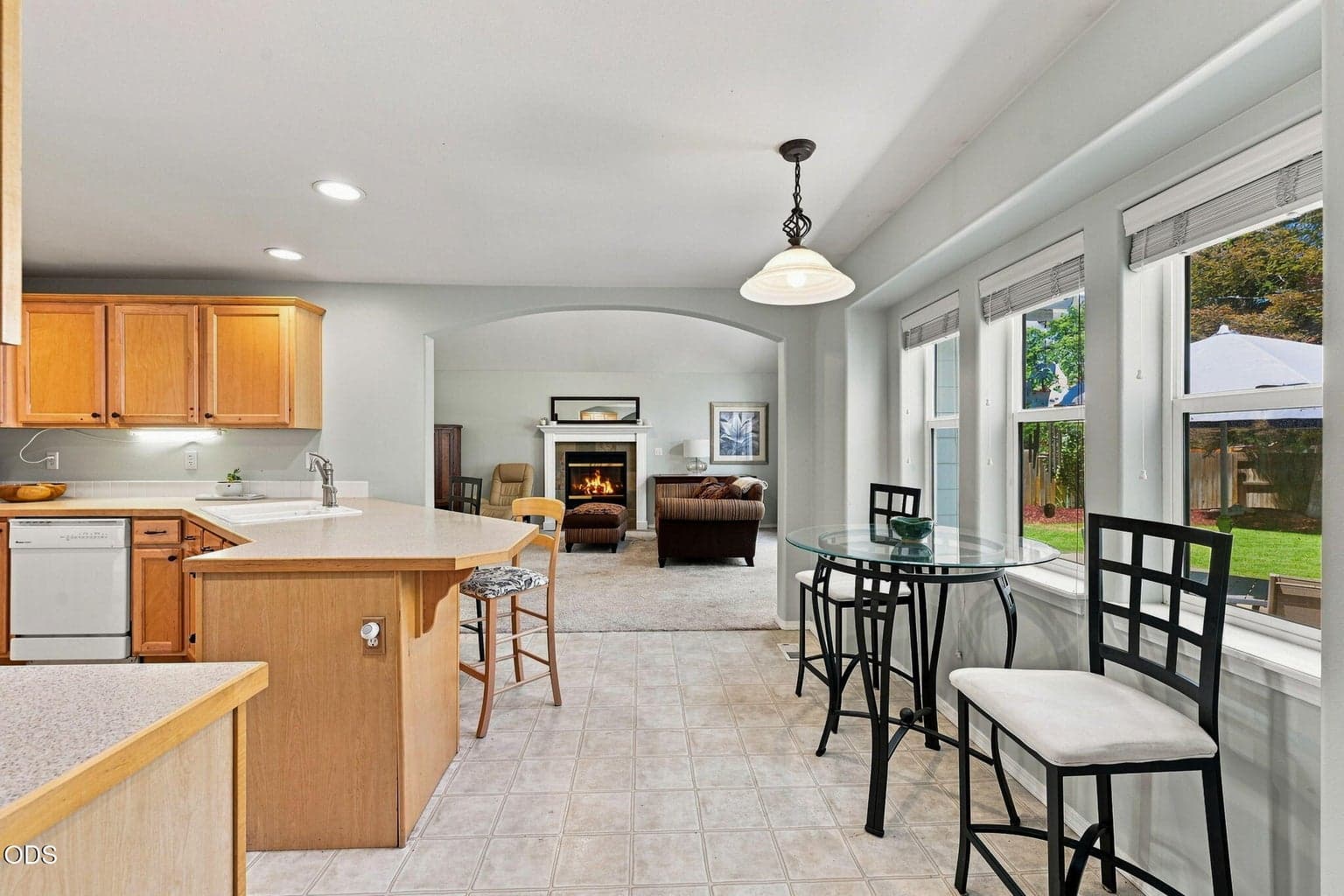 Photo of 2067 NW Poplar Place 14 of 44