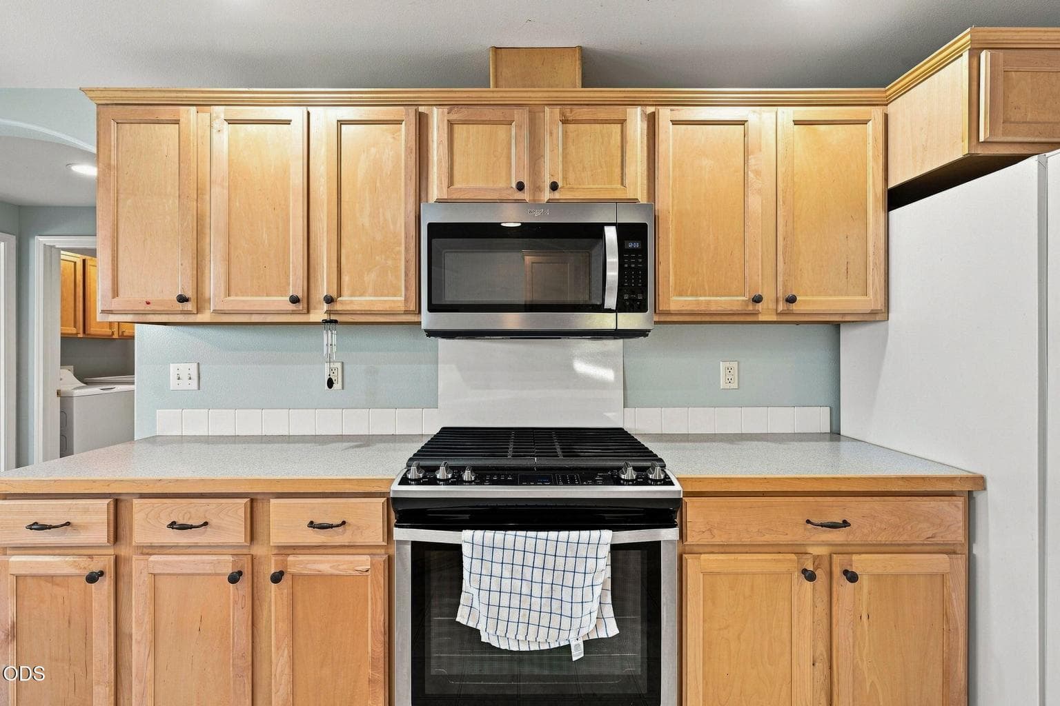 Photo of 2067 NW Poplar Place 9 of 44