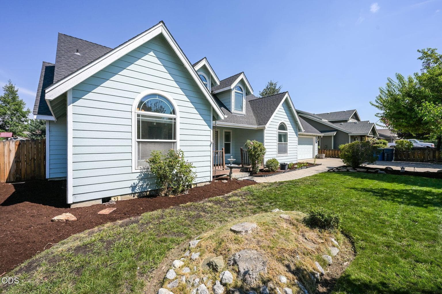 Photo of 2067 NW Poplar Place 41 of 44