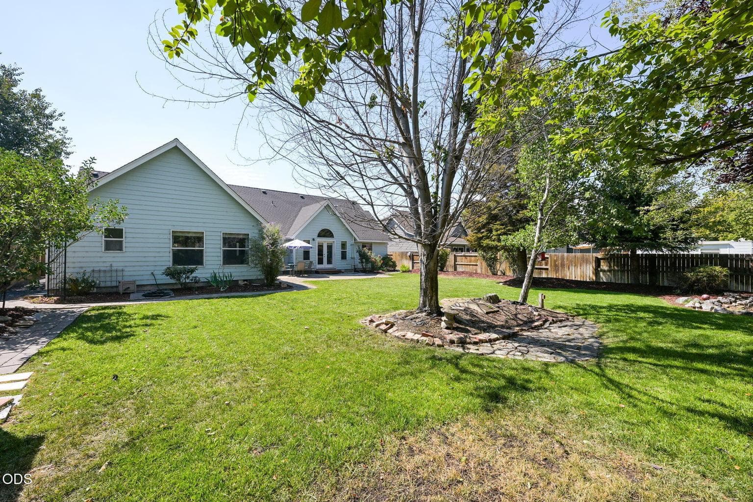 Photo of 2067 NW Poplar Place 34 of 44