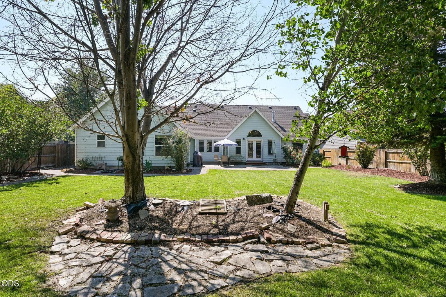Photo of 2067 NW Poplar Place 33 of 44