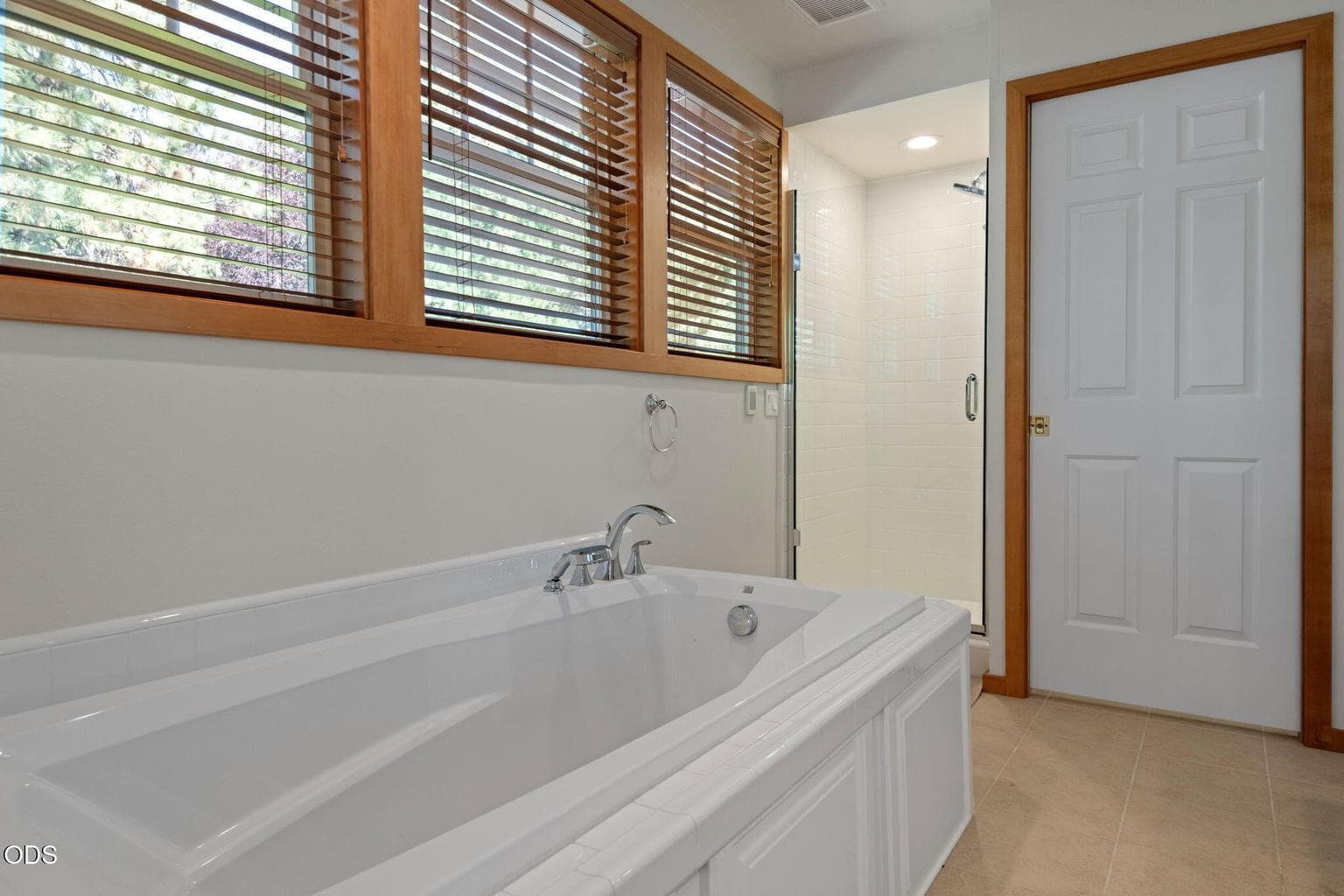 Photo of 61866 Bunker Hill Court 25 of 45