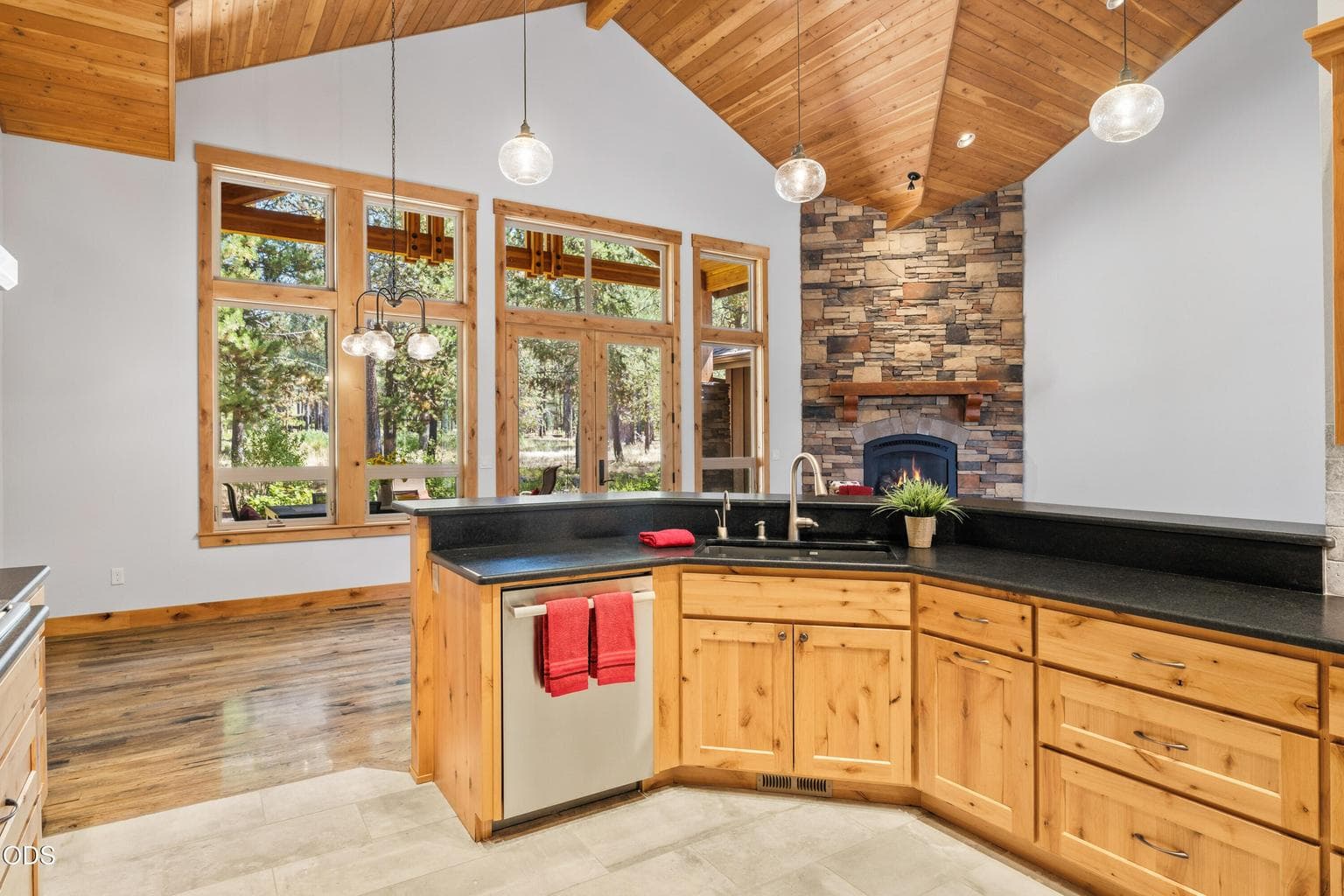 Photo of 56296 Sable Rock Loop 9 of 30
