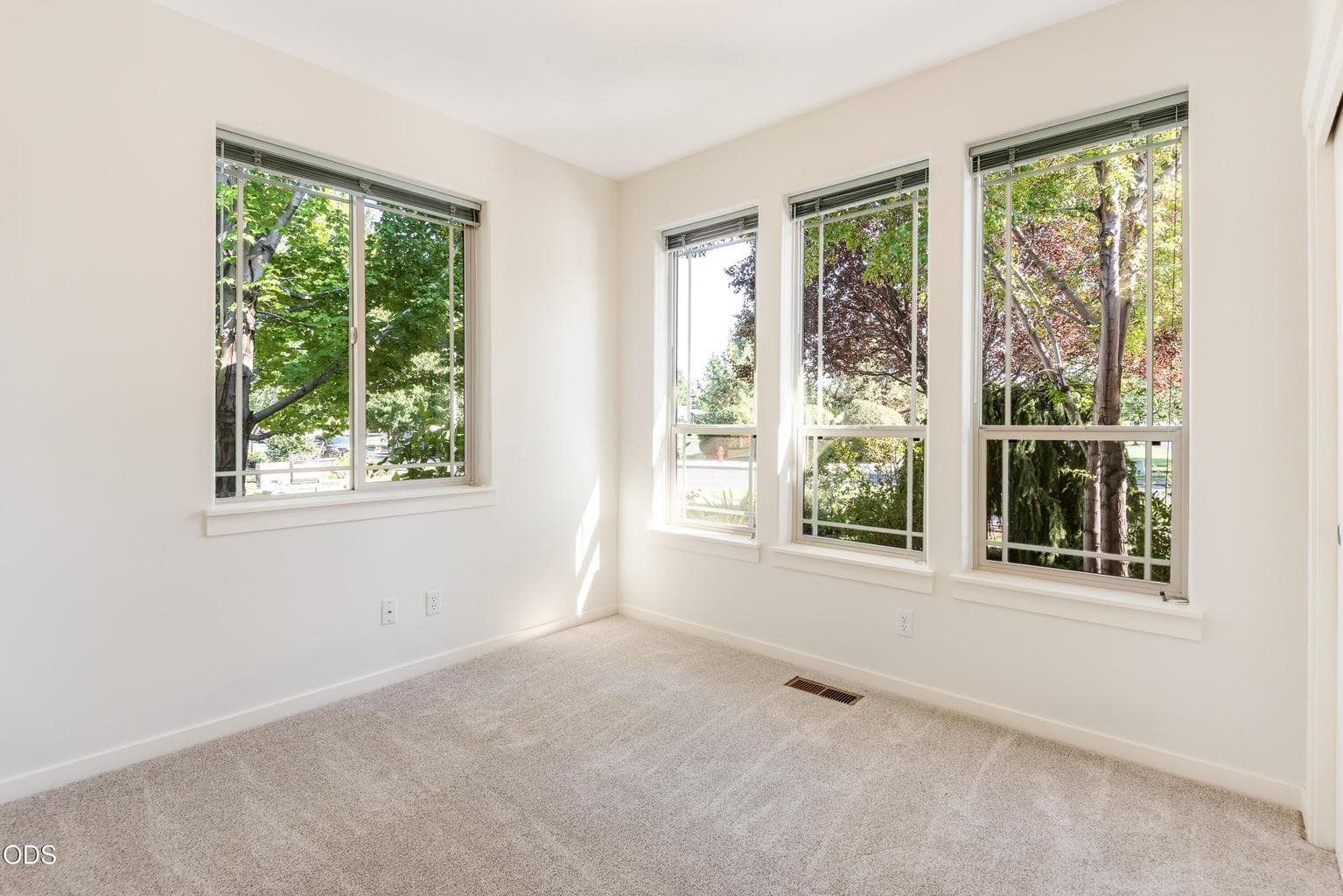 Photo of 2960 NE Conners Avenue 21 of 32
