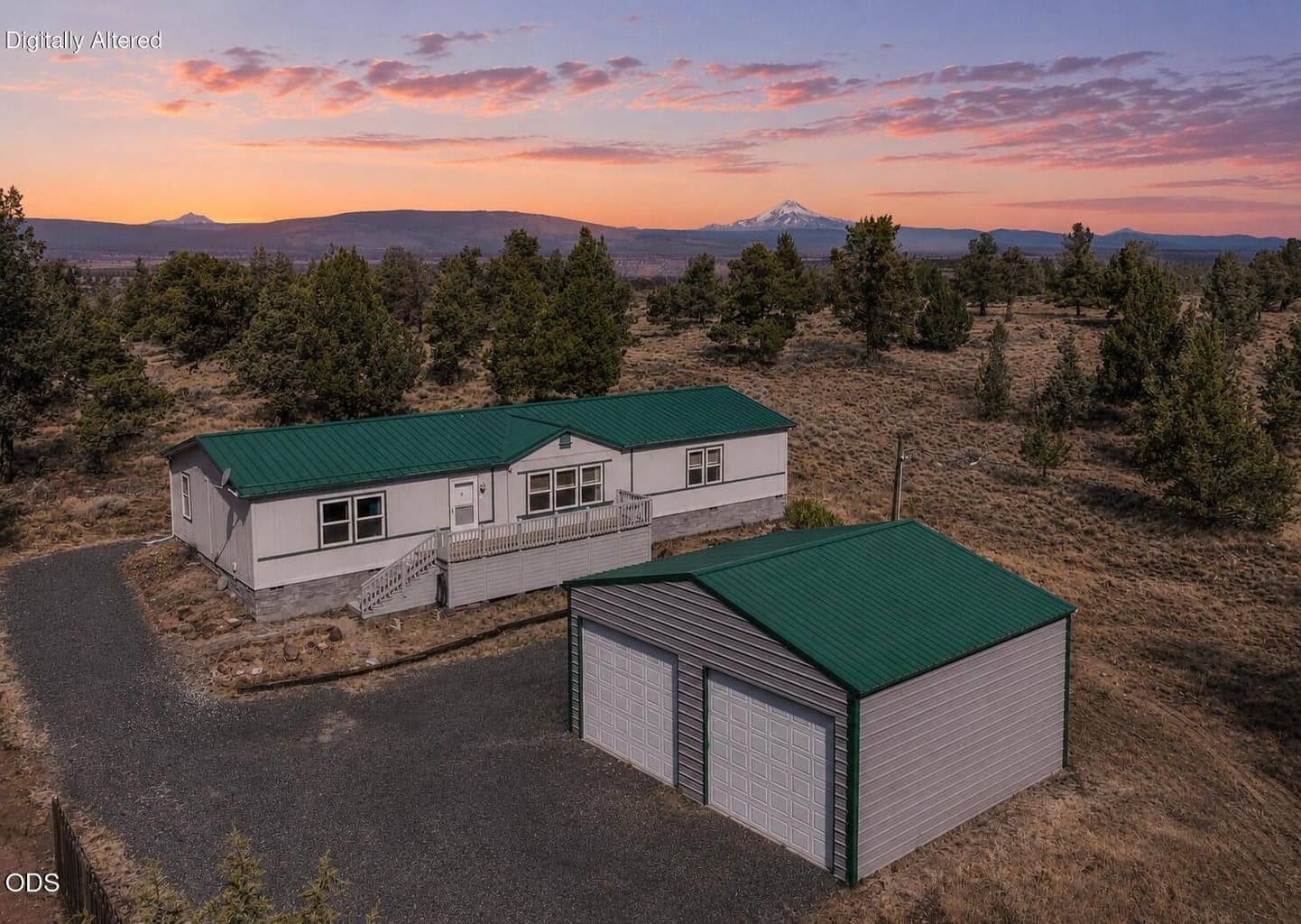 8628 Crater Loop Road