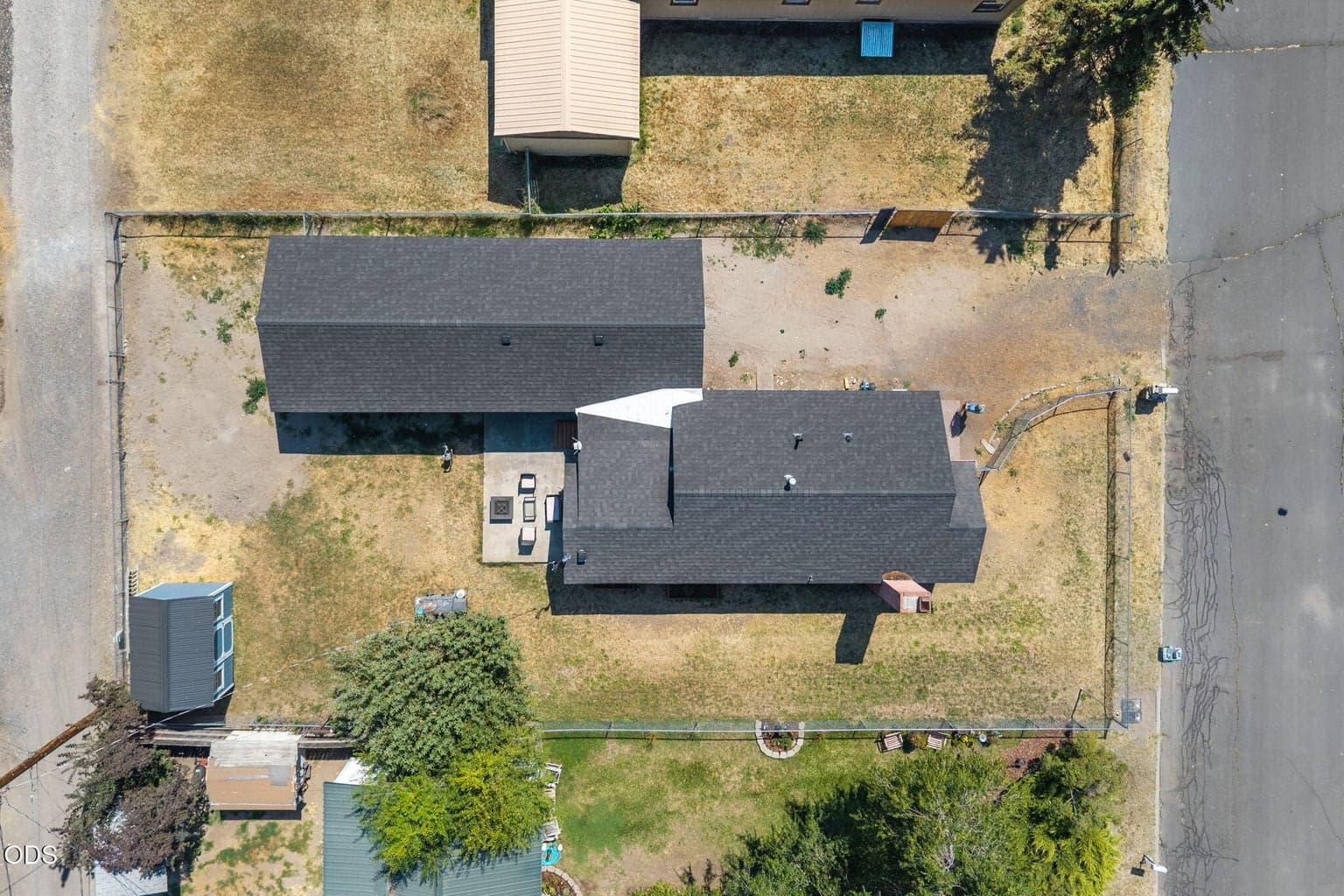 Photo of 834 NW Ewen Street 28 of 41