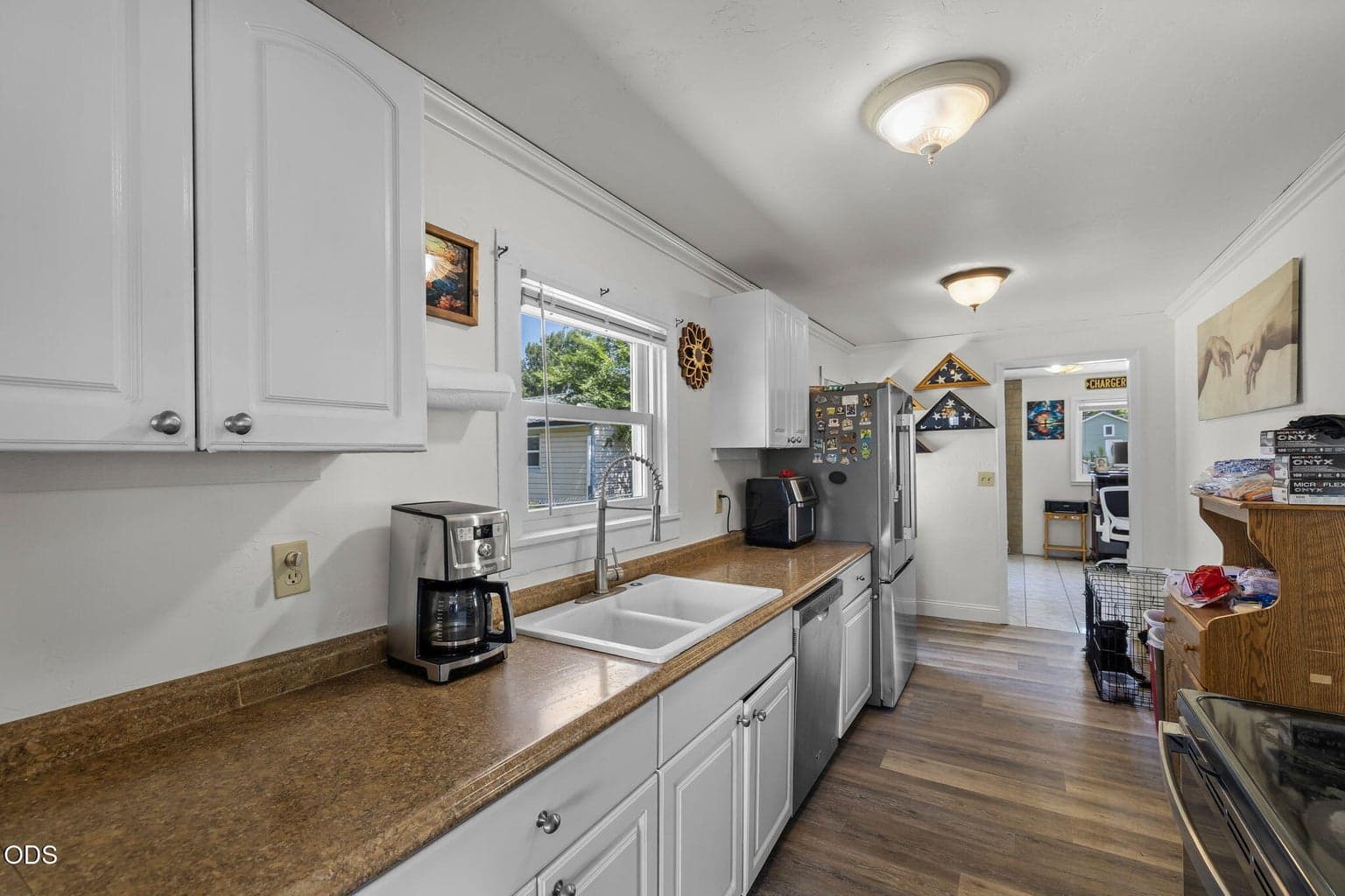 Photo of 834 NW Ewen Street 16 of 41
