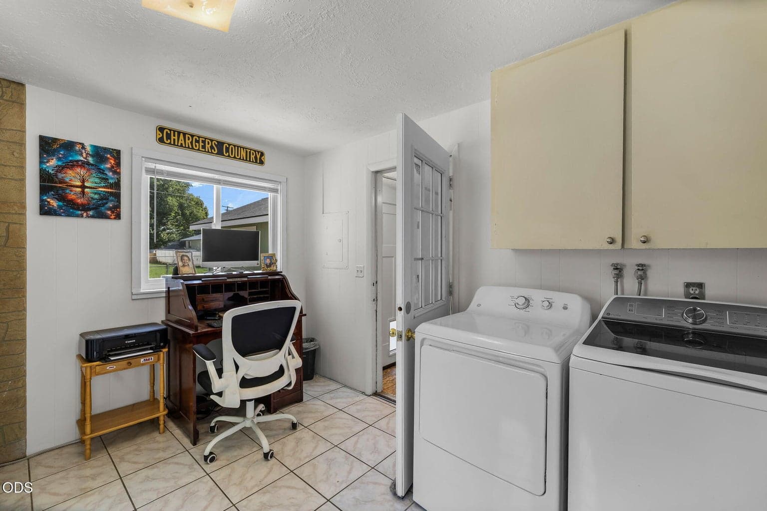 Photo of 834 NW Ewen Street 18 of 41