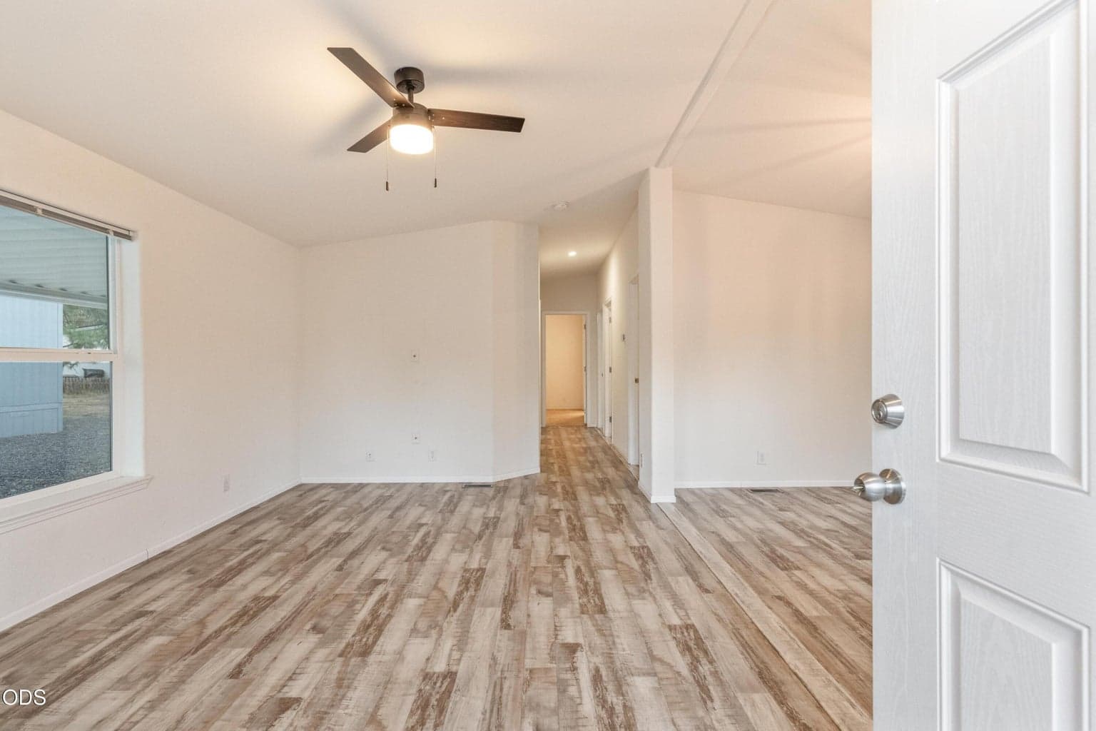 Photo of 61000 Brosterhous Road 4 of 38