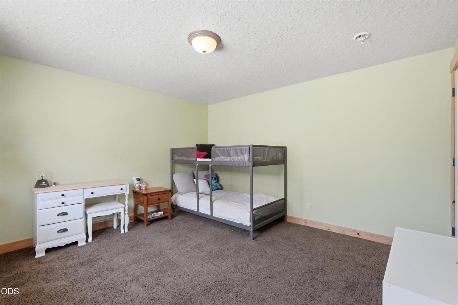Photo of 61390 Merriewood Court 18 of 34