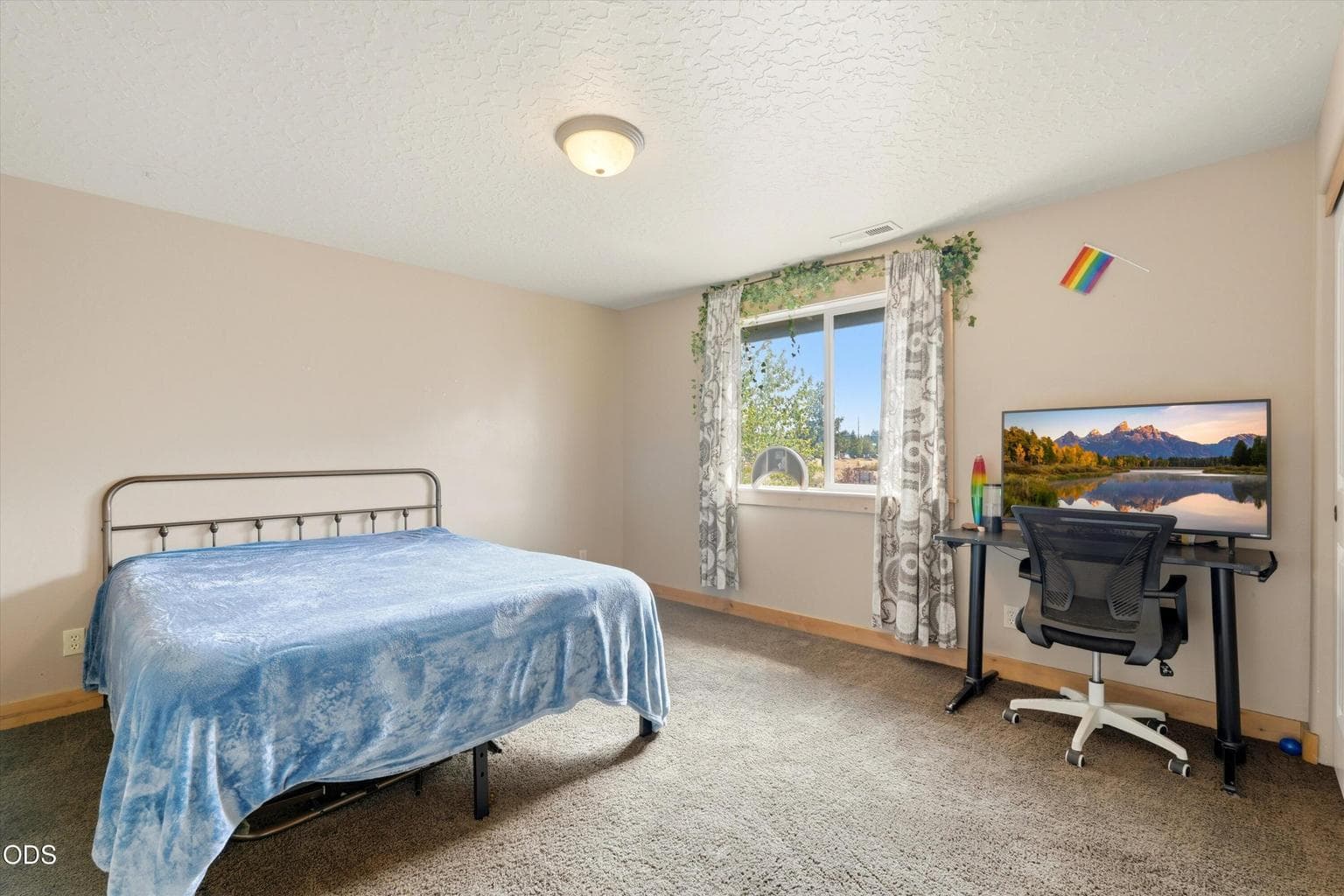 Photo of 61390 Merriewood Court 20 of 34