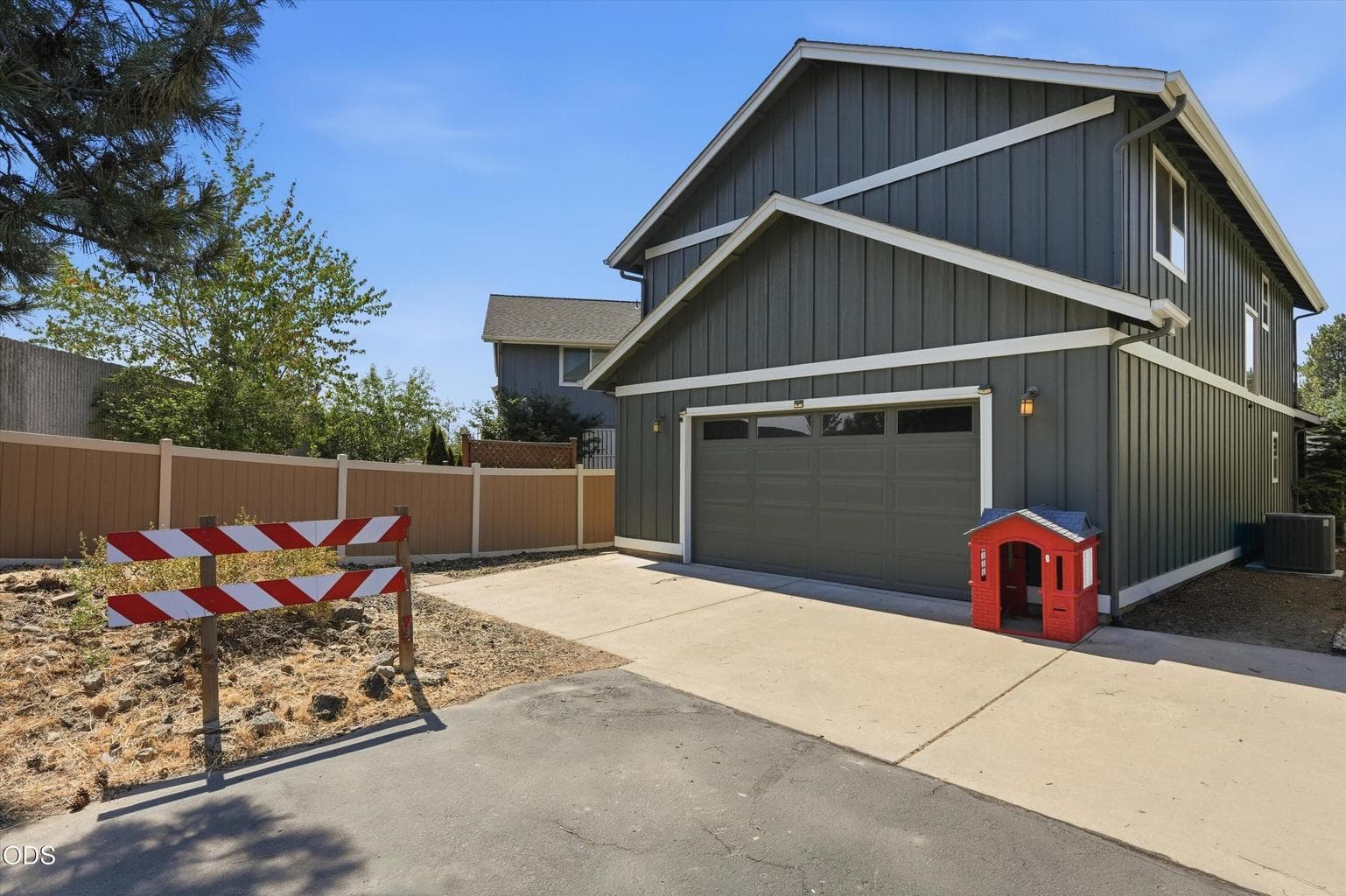 Photo of 61390 Merriewood Court 24 of 34