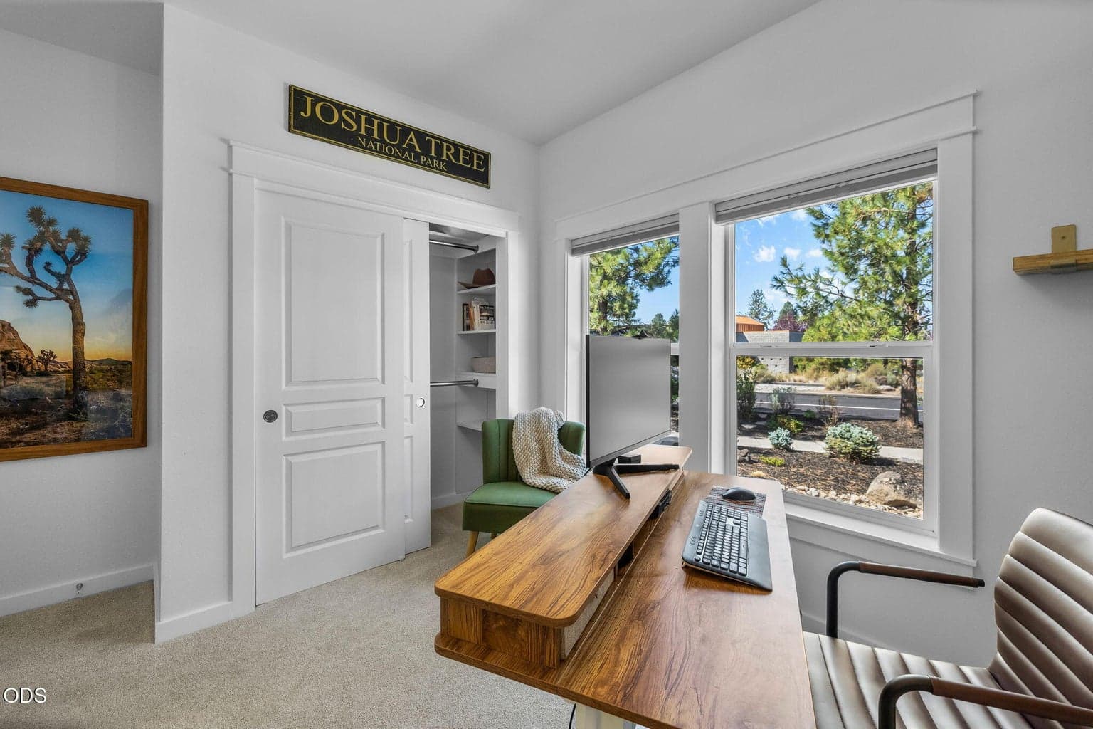 Photo of 762 NW Mount Washington Drive 21 of 32