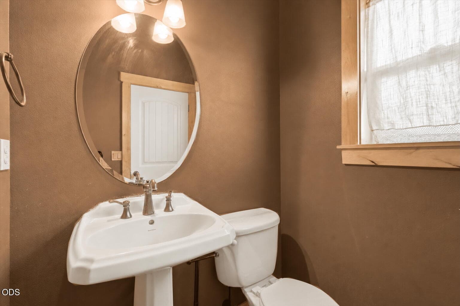 Photo of 61390 Merriewood Court 5 of 34
