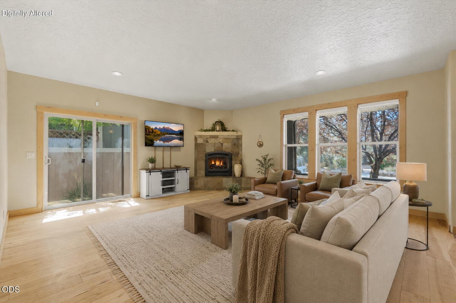Photo of 61390 Merriewood Court 1 of 34