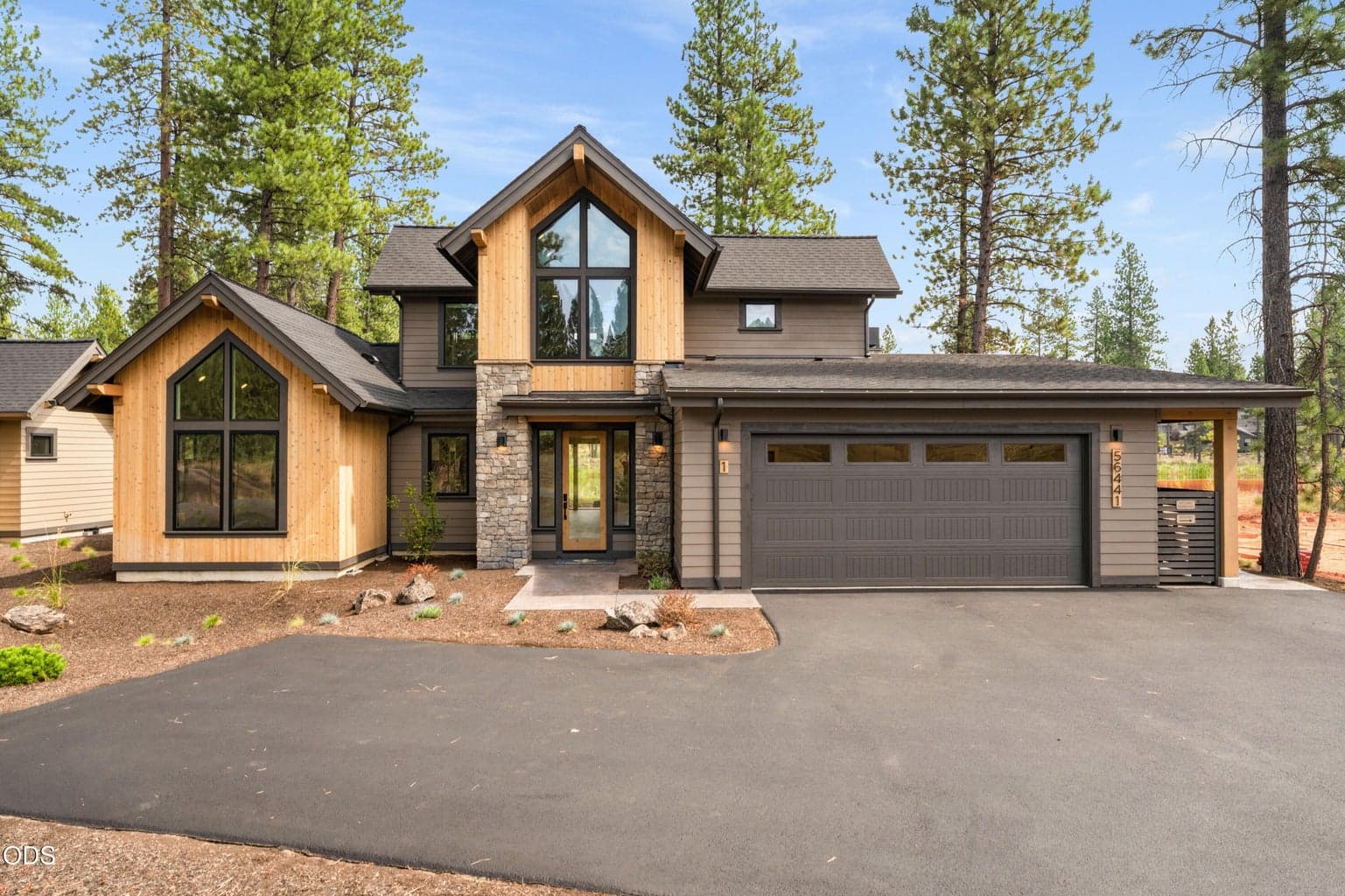 Photo of 56441 Elk Run Drive 1 of 34