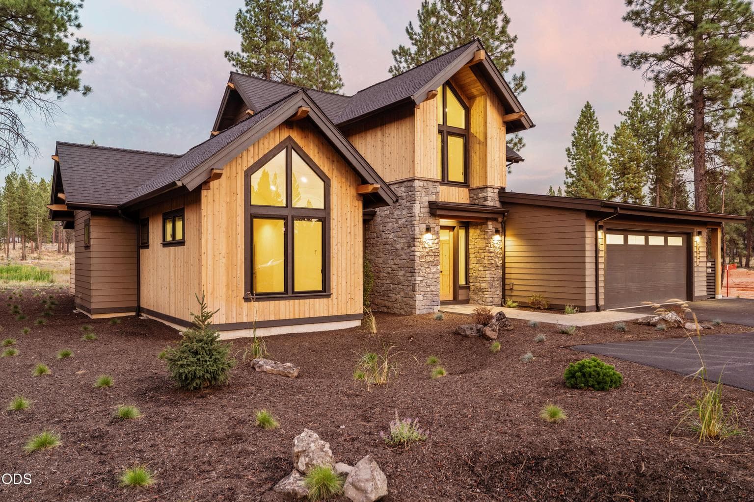 Photo of 56441 Elk Run Drive 4 of 34