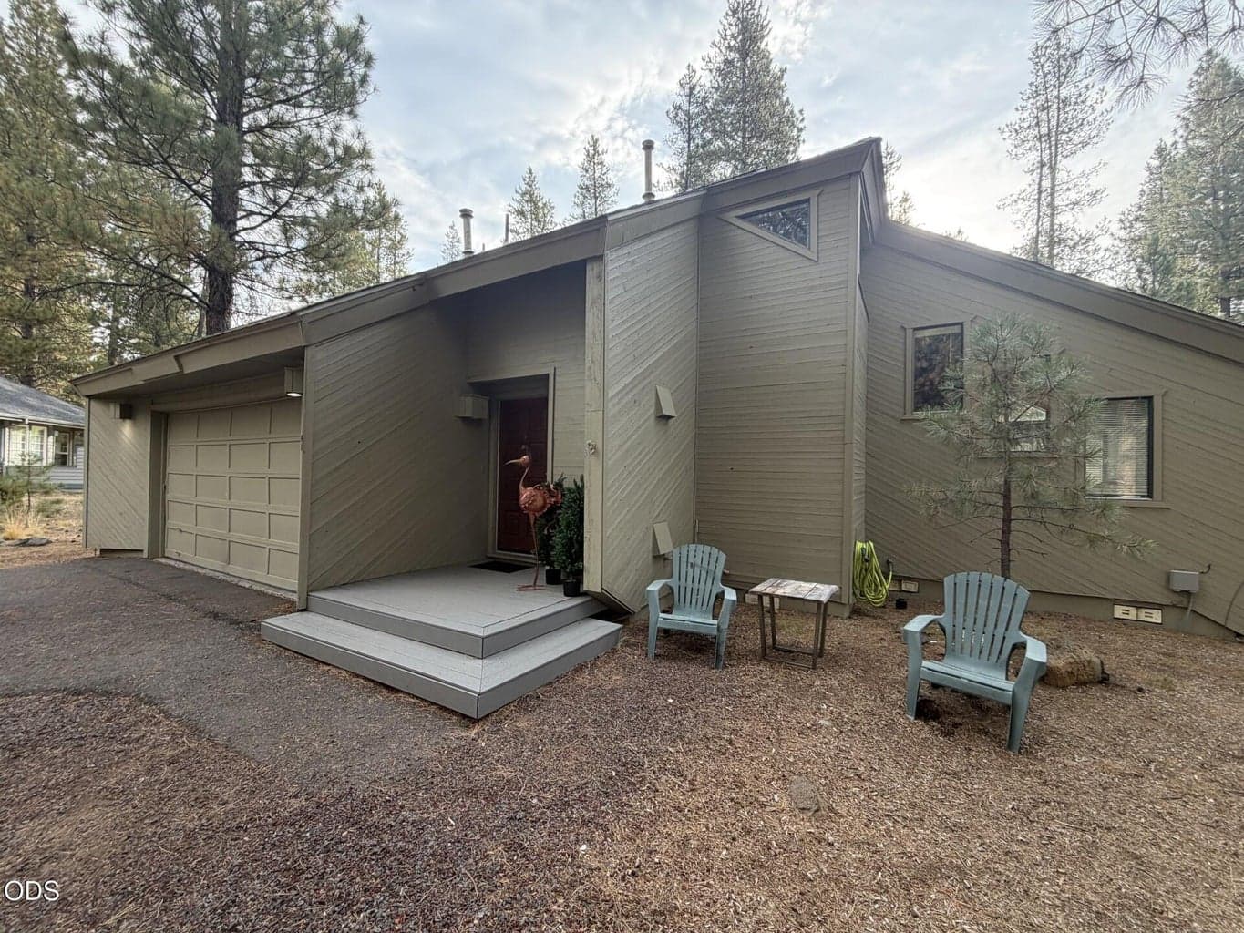 Photo of 57384 Acacia Lane 1 of 9