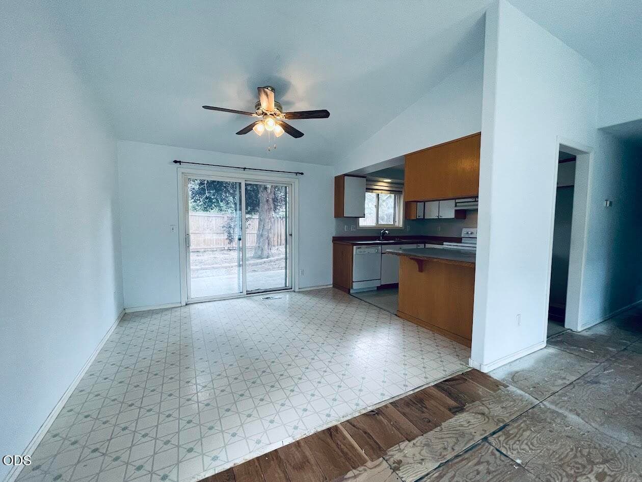 Photo of 2026 NE Hall Circle 9 of 35
