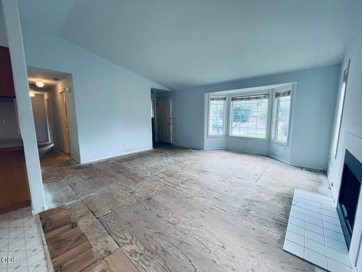 Photo of 2026 NE Hall Circle 6 of 35
