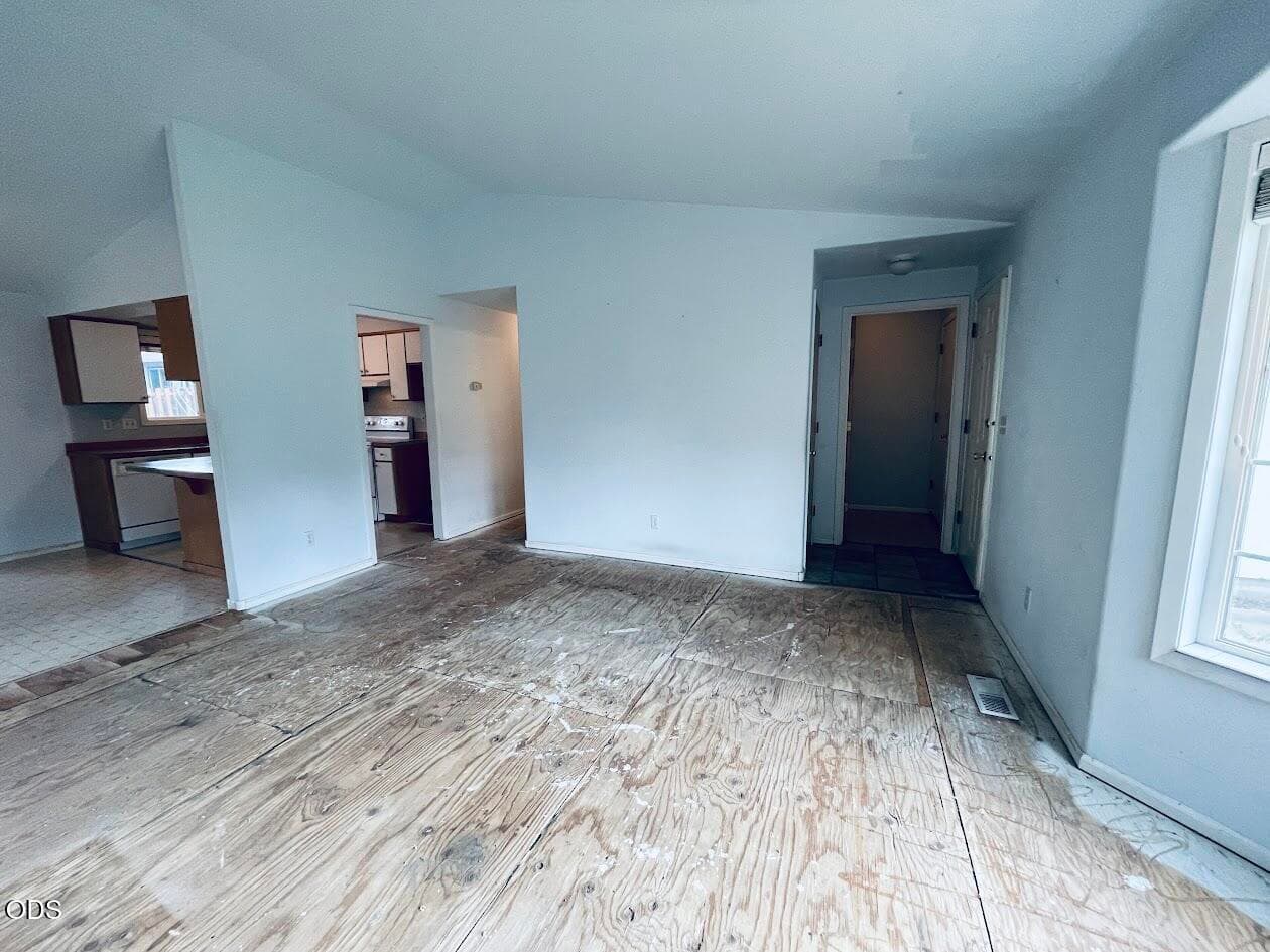 Photo of 2026 NE Hall Circle 7 of 35