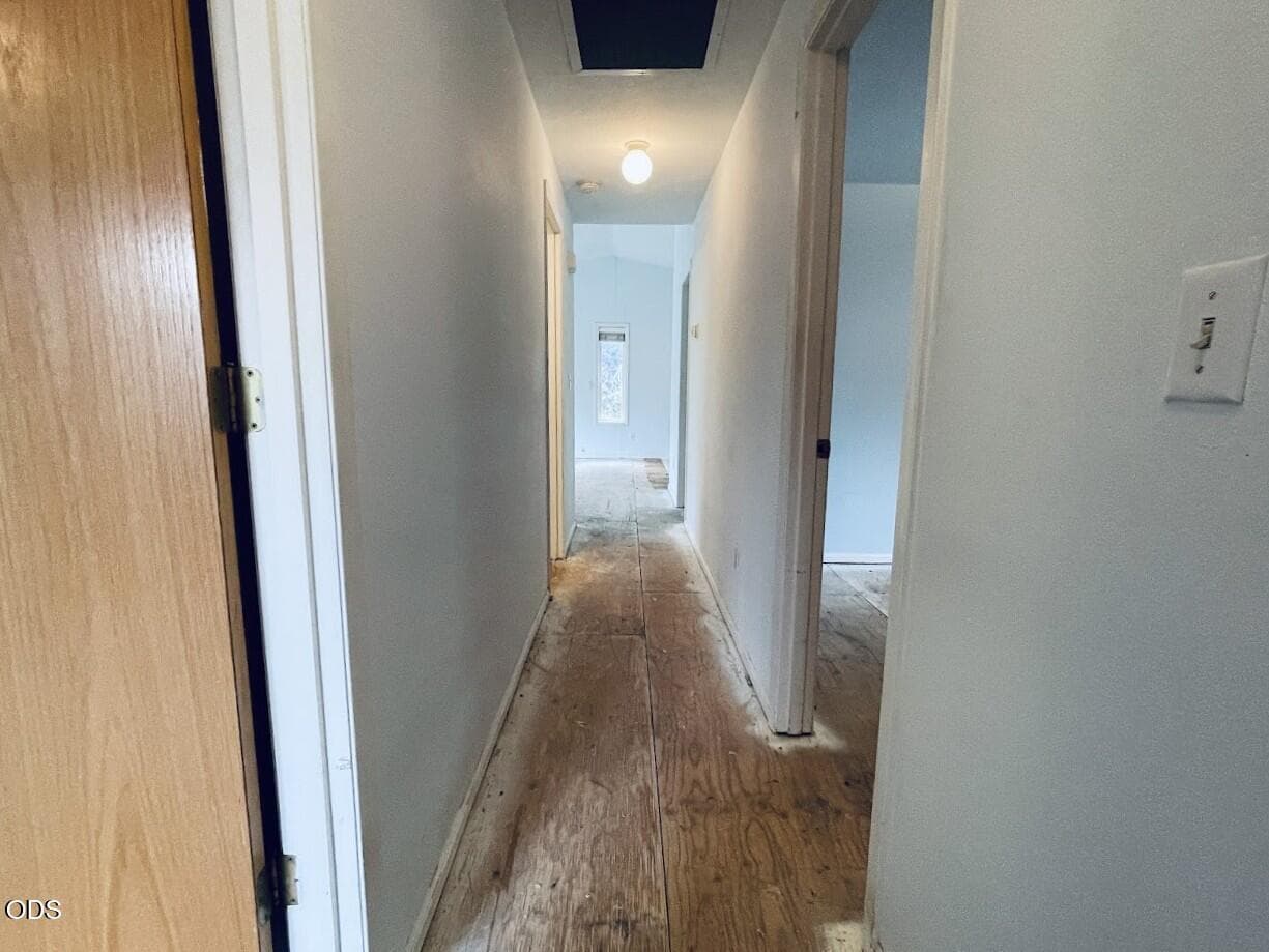 Photo of 2026 NE Hall Circle 15 of 35