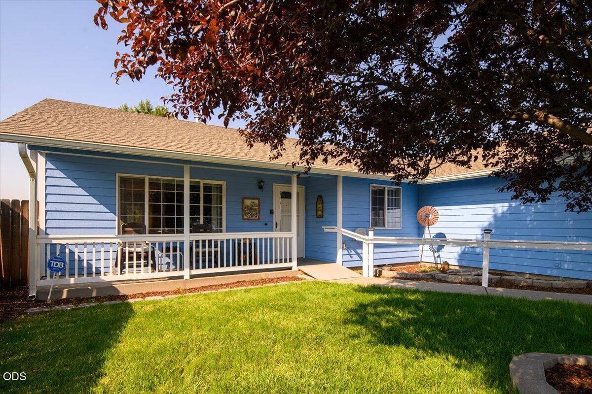 Photo of 2271 Cherry Loop 2 of 48